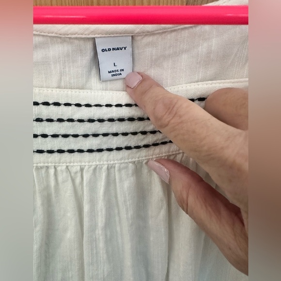 Old Navy Boat Neck Lightweight Pullover Top White w/Black Stitching Size Large - Picture 3 of 8